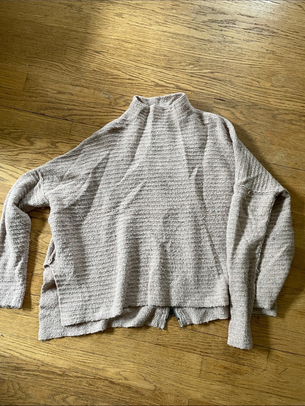 Free People mauve Small cowlneck